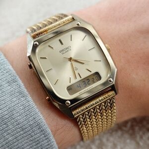 Seiko H449-5010 Ana-Digi Gold Dial Quartz Vintage Japan Alarm Timer Chronograph
